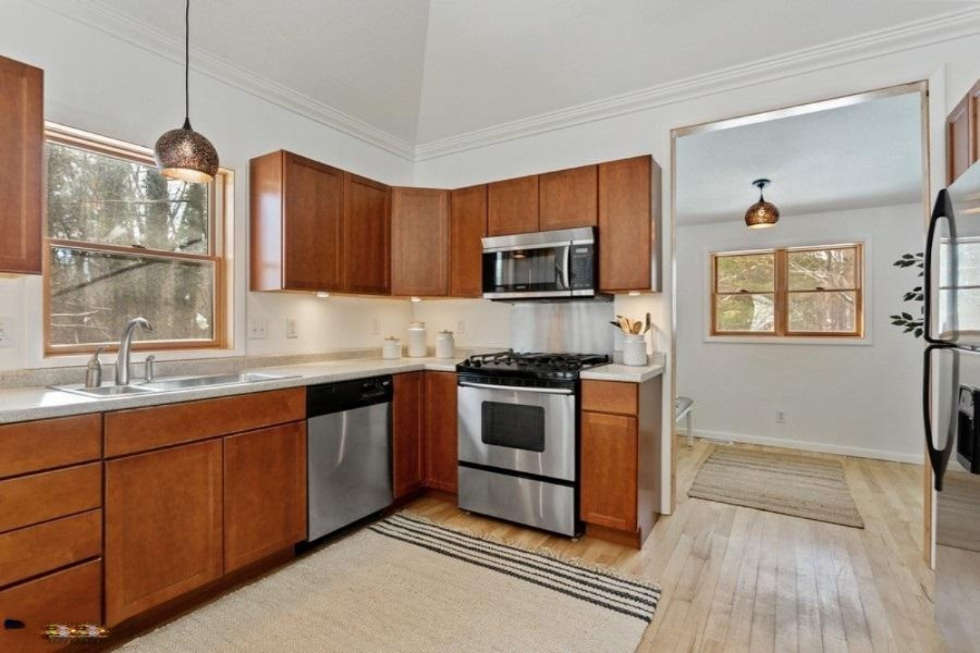 16027 Ruffino Road Union Pier, MI 49129 - Photo 9 of 44 Kitchen