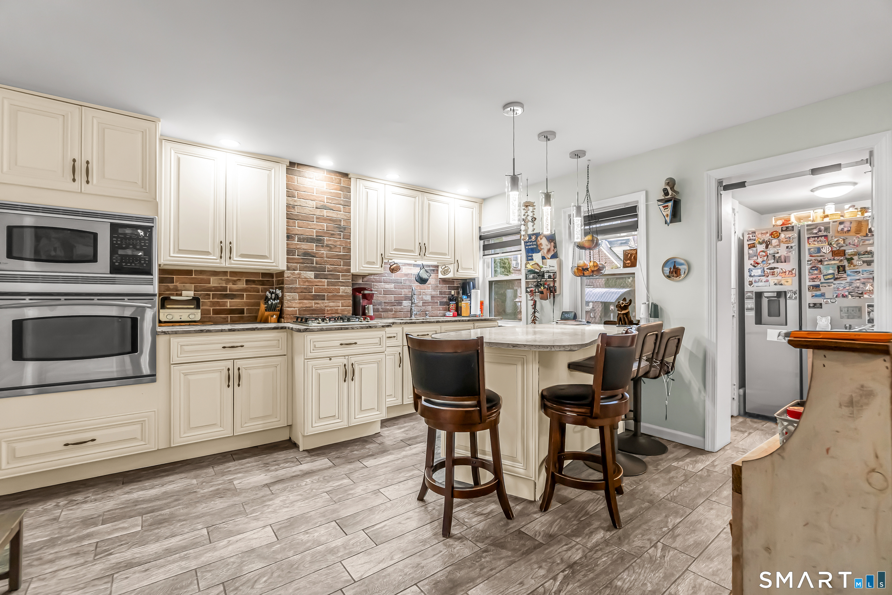 16 Cole Street Bridgeport, CT 06604 - Photo 4 of 22