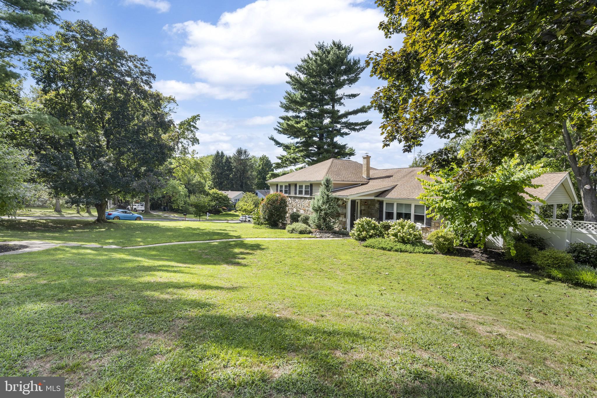 1207 Fleetwood Road Rydal, PA 19046 - Photo 4 of 33