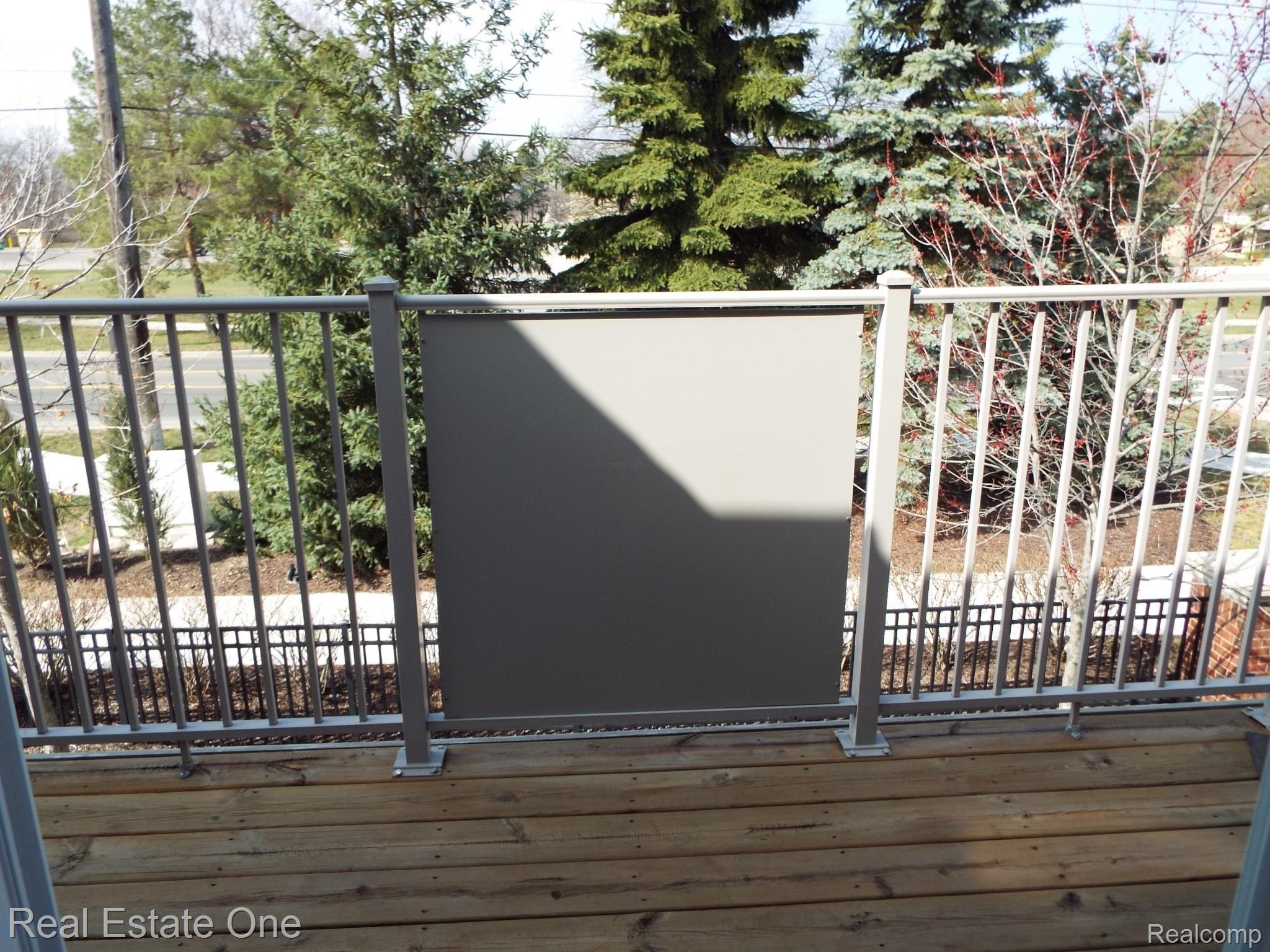 234 North Wixom Road Wixom, MI 48393 - Photo 27 of 33 watch the setting sun.JPG