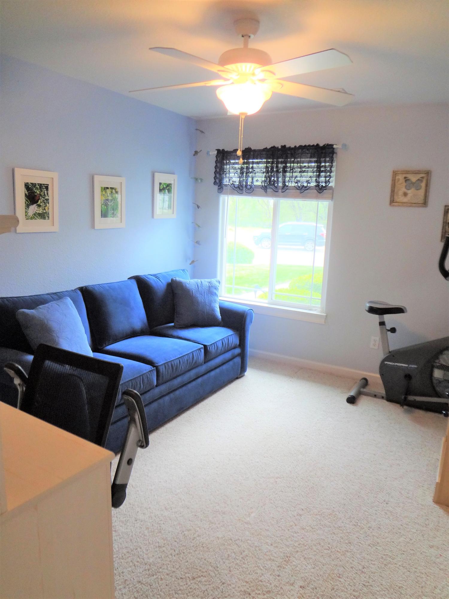 7759 Pit Road Redding, CA 96001 - Photo 22 of 47 a living room with furniture and a window