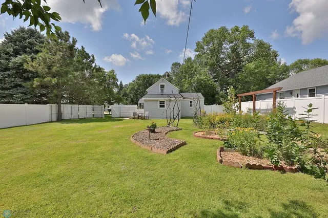 $134,500 | 812 4th Street Southeast, Barnesville, MN 56514