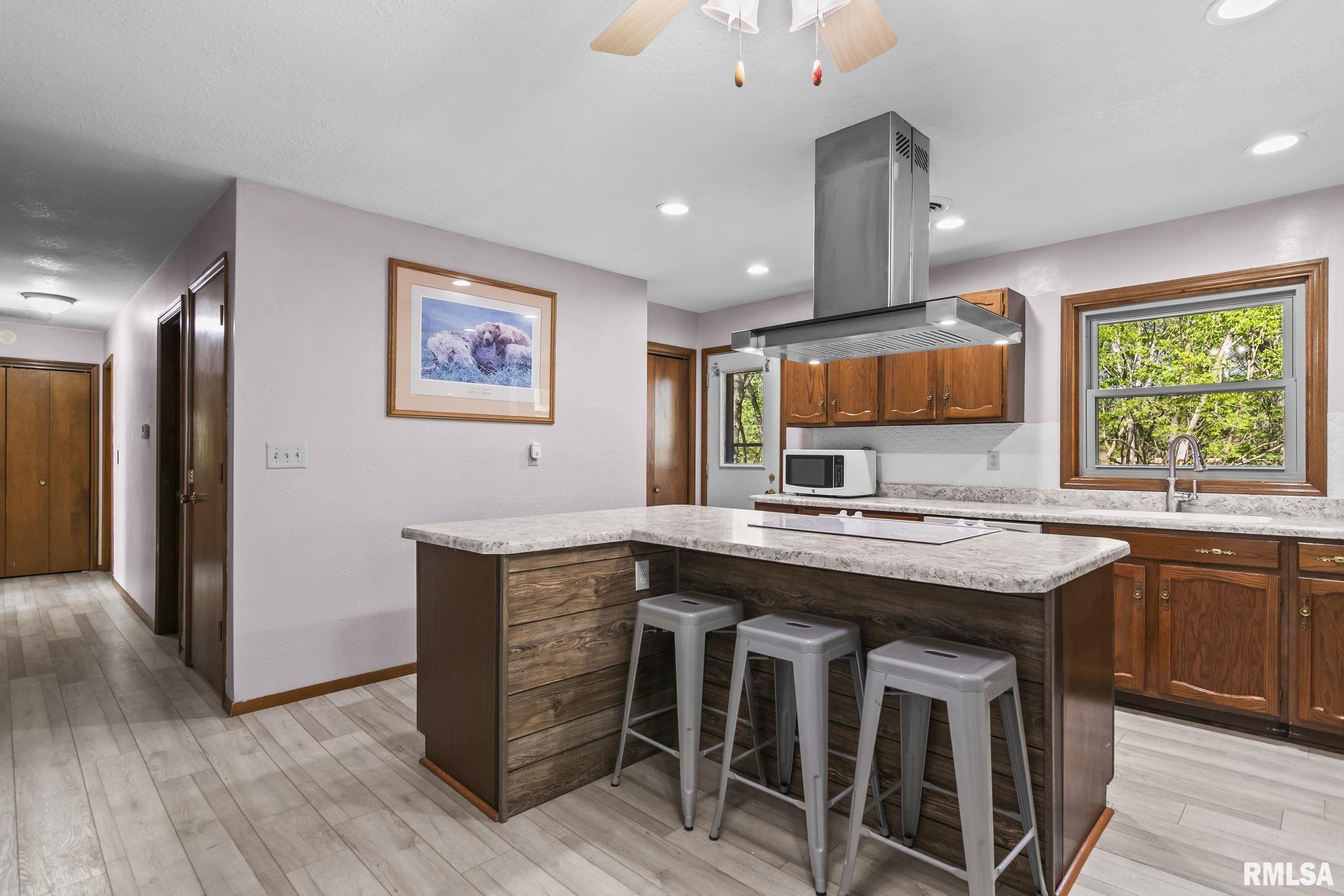 5764 Altmans Road Pleasant Plains, IL 62677 - Photo 12 of 56