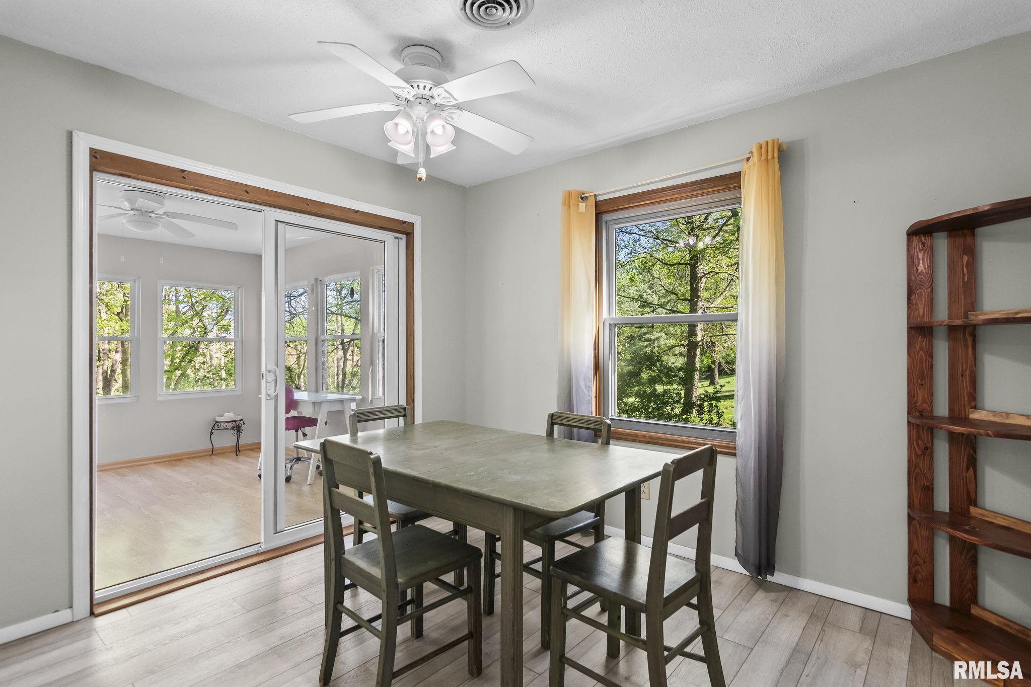5764 Altmans Road Pleasant Plains, IL 62677 - Photo 13 of 56