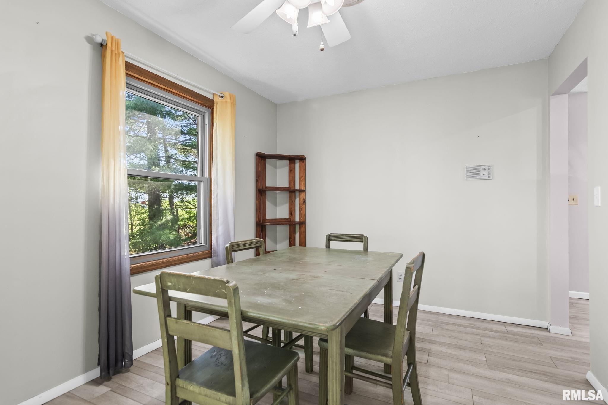5764 Altmans Road Pleasant Plains, IL 62677 - Photo 15 of 56