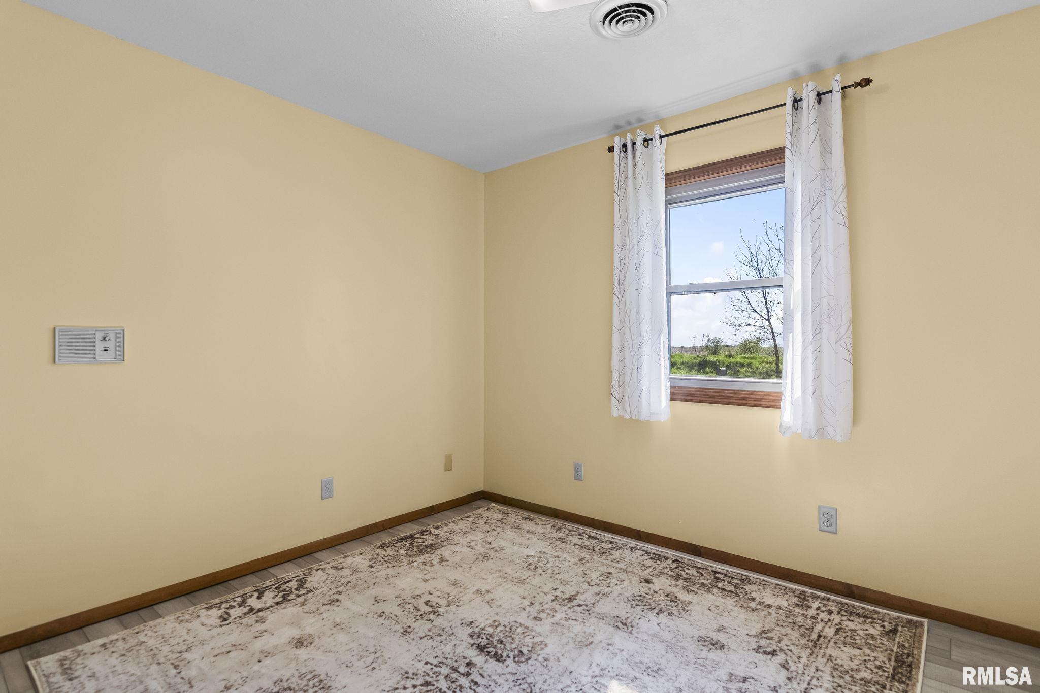 5764 Altmans Road Pleasant Plains, IL 62677 - Photo 27 of 56