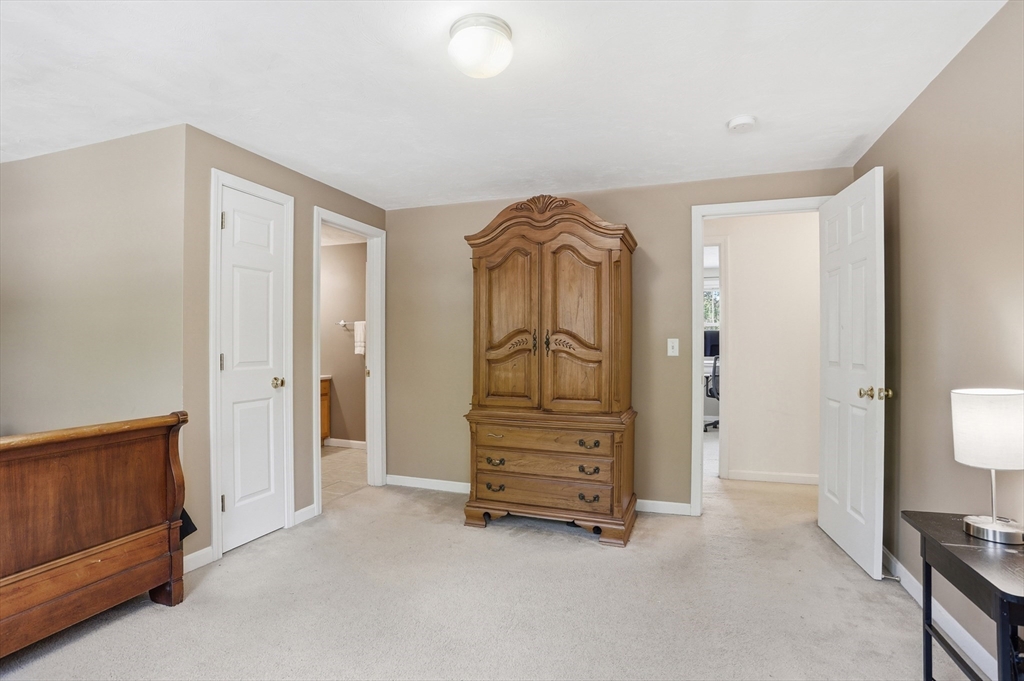 1185 Main Street, Unit 4 Clinton, MA 01510 - Photo 25 of 36