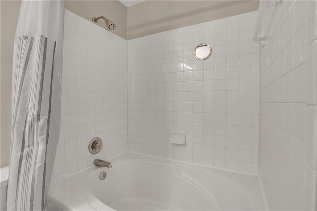 1205 Silver Ridge Lane Brownsburg, IN 46112 - Photo 18 of 36 Gallery Image 18