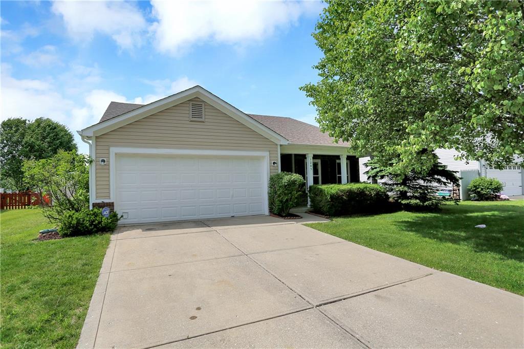 1205 Silver Ridge Lane Brownsburg, IN 46112 - Photo 3 of 36 Gallery Image 3
