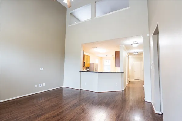 $2,400 | 4611 Arbor Lane, Pasadena, TX 77505