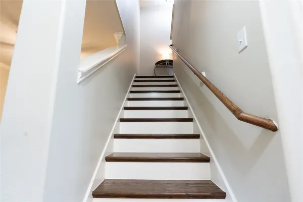 $2,400 | 4611 Arbor Lane, Pasadena, TX 77505