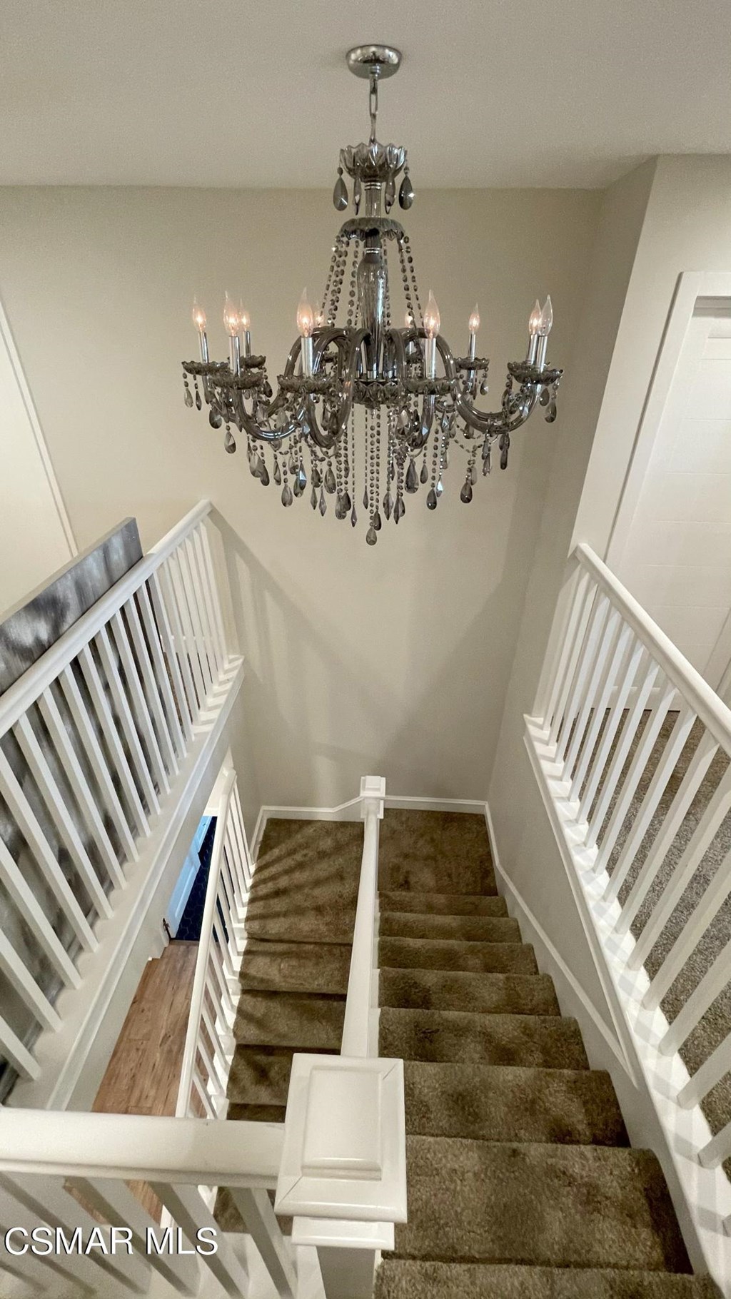 780 Gloucester Lane Thousand Oaks, CA 91362 - Photo 25 of 32 a view of entryway and hall
