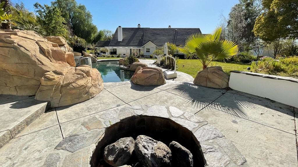 780 Gloucester Lane Thousand Oaks, CA 91362 - Photo 32 of 32 a view of outdoor space yard and patio