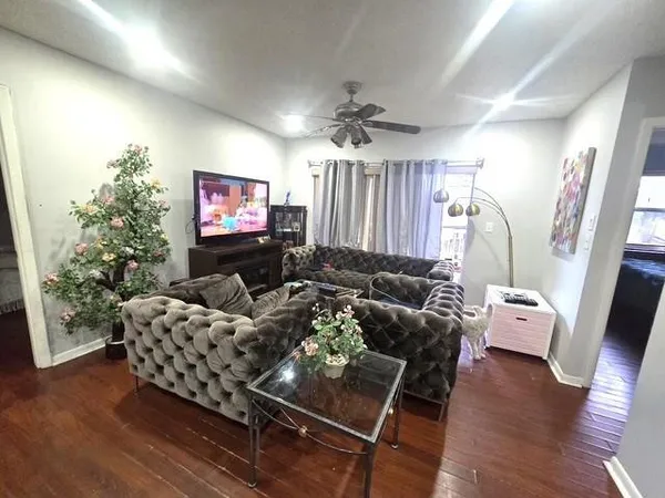 $2,180 | 12185 Royal Palm Boulevard, Coral Springs, FL 33065