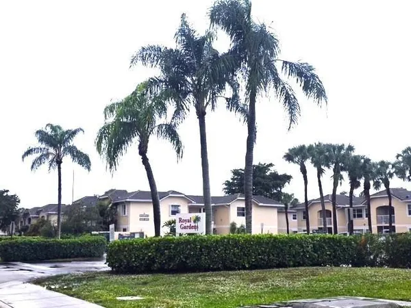 $2,180 | 12185 Royal Palm Boulevard, Coral Springs, FL 33065