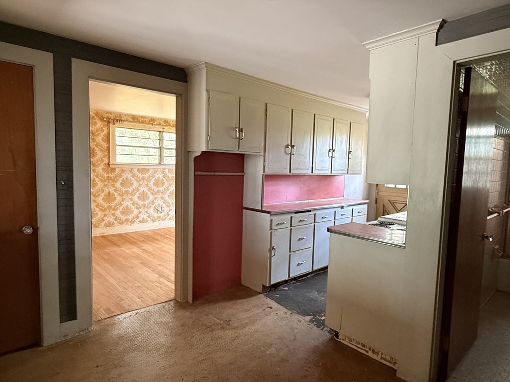 1049 Tucker Road Dartmouth, MA 02747 - Photo 18 of 21