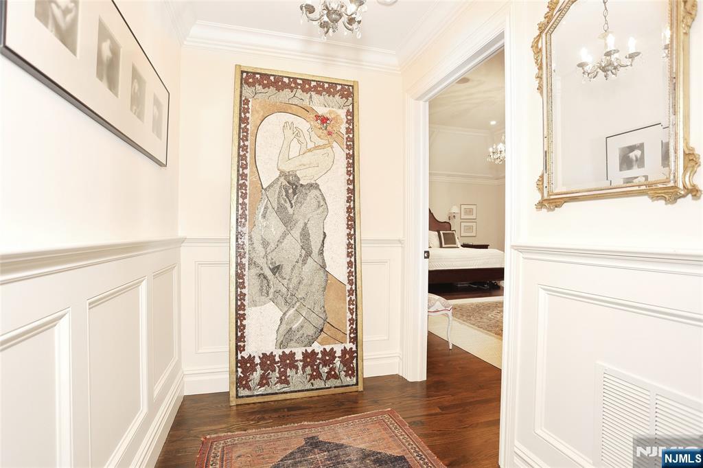 164 Deerhaven Road Mahwah, NJ 07430 - Photo 22 of 42 a bathroom with a sink and a mirror