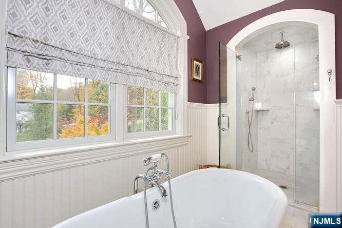 164 Deerhaven Road Mahwah, NJ 07430 - Photo 26 of 42