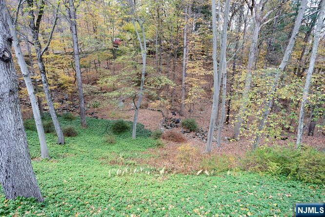 164 Deerhaven Road Mahwah, NJ 07430 - Photo 40 of 42