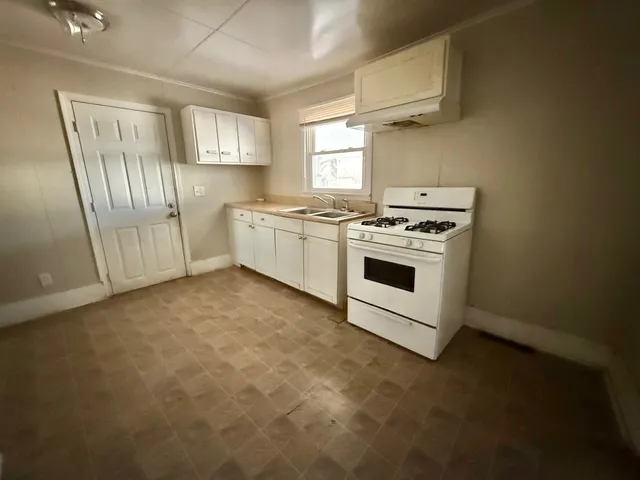 $74,000 | 213 Northeast 4th Street, Aledo, IL 61231