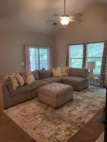 $2,400 | 407 South Elgin Court, Charleston, SC 29414