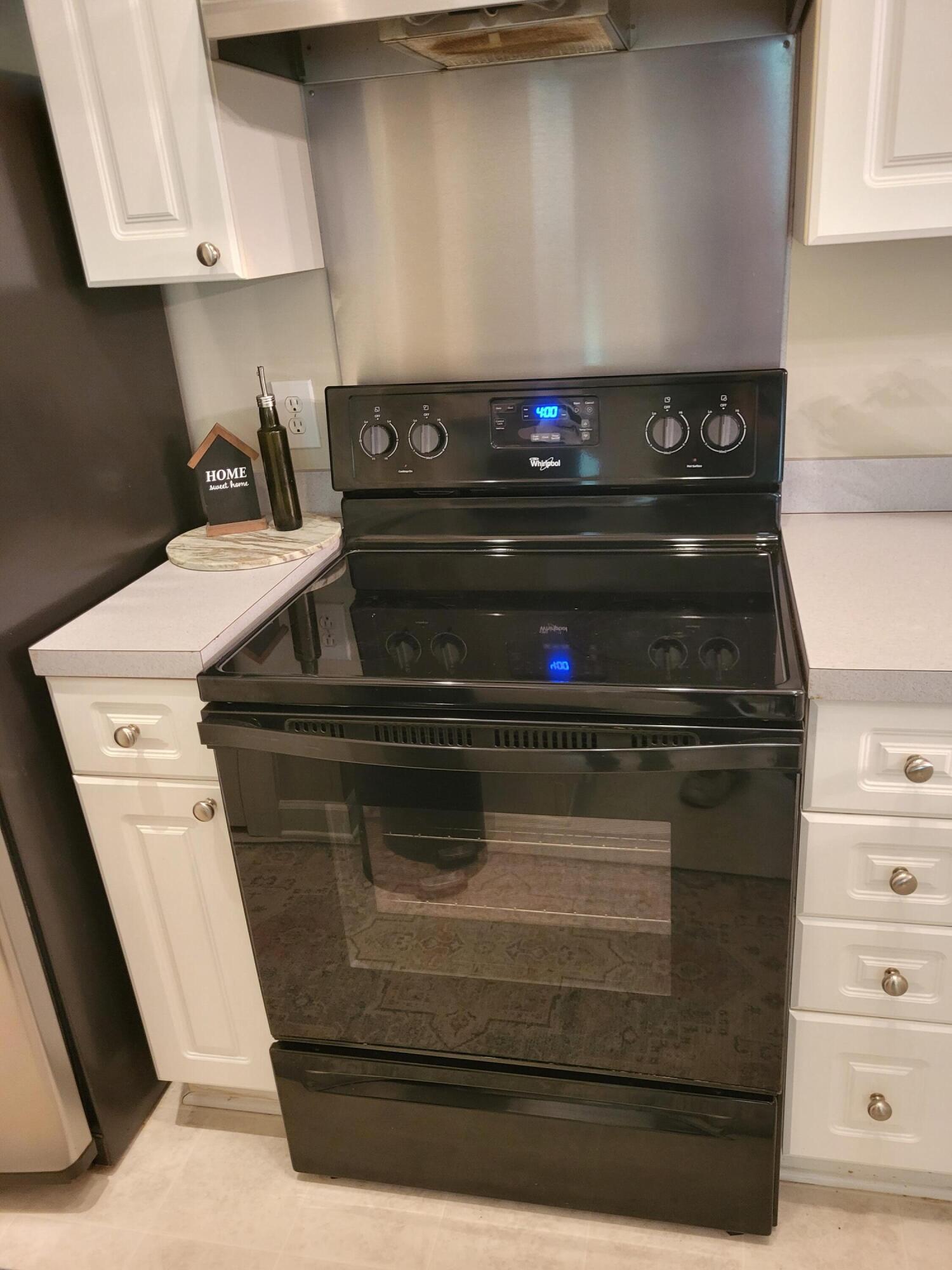 407 South Elgin Court Charleston, SC 29414 - Photo 11 of 41 20240613_143316