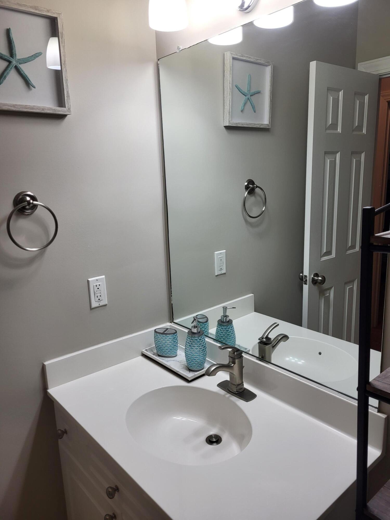 407 South Elgin Court Charleston, SC 29414 - Photo 23 of 41 20240613_143457