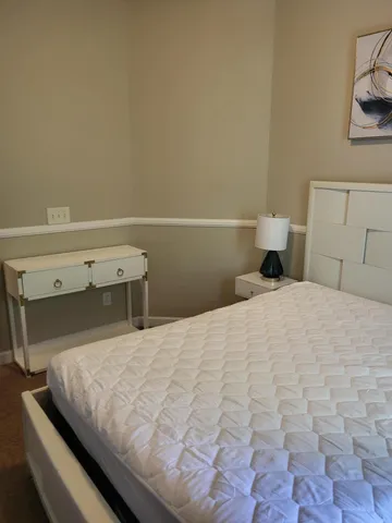 $2,400 | 407 South Elgin Court, Charleston, SC 29414