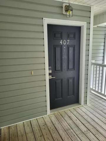 $2,400 | 407 South Elgin Court, Charleston, SC 29414