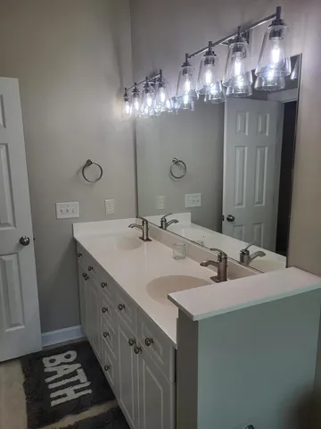 $2,400 | 407 South Elgin Court, Charleston, SC 29414