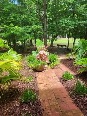 $2,400 | 407 South Elgin Court, Charleston, SC 29414