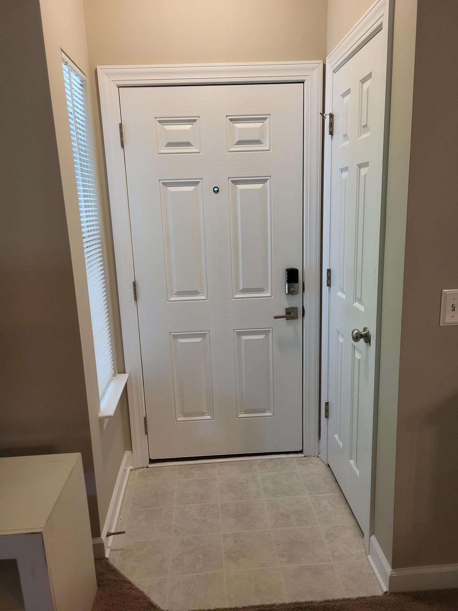 407 South Elgin Court Charleston, SC 29414 - Photo 7 of 41 20240613_143235