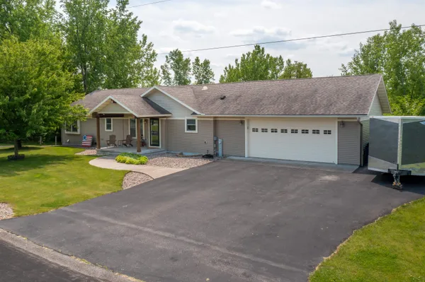$899,900 | 523 Evergreen Road, Wausau, WI 54403