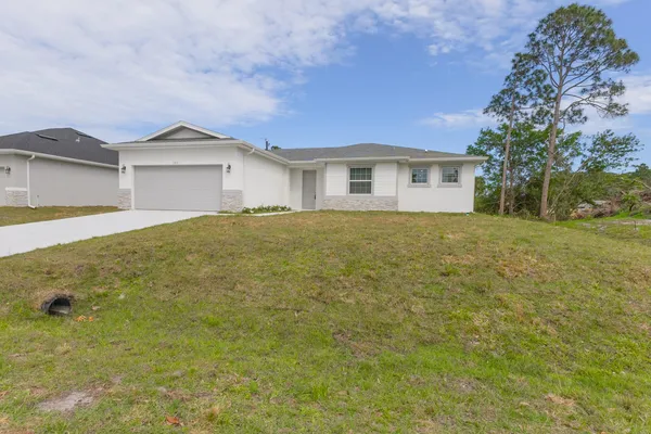 $2,200 | 1517 Wacker Avenue Southeast, Palm Bay, FL 32909