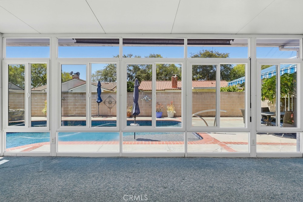 861 East Roxanne Way Long Beach, CA 90815 - Photo 31 of 44 Gallery Image 31