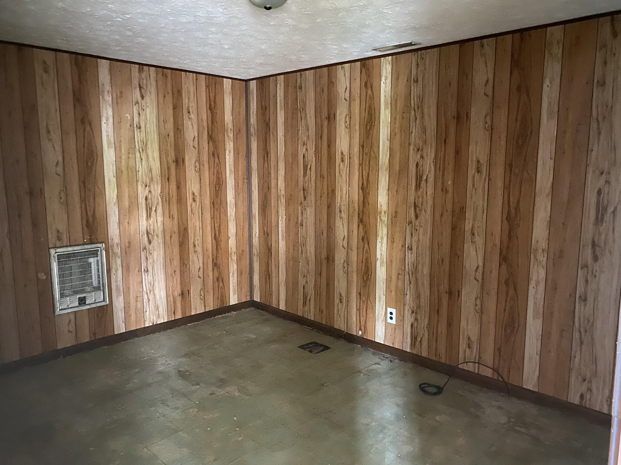 208 Happy Valley Road Johnson City, TN 37601 - Photo 15 of 15 821EDA2C-2207-40CC-B193-5DF454E179BE