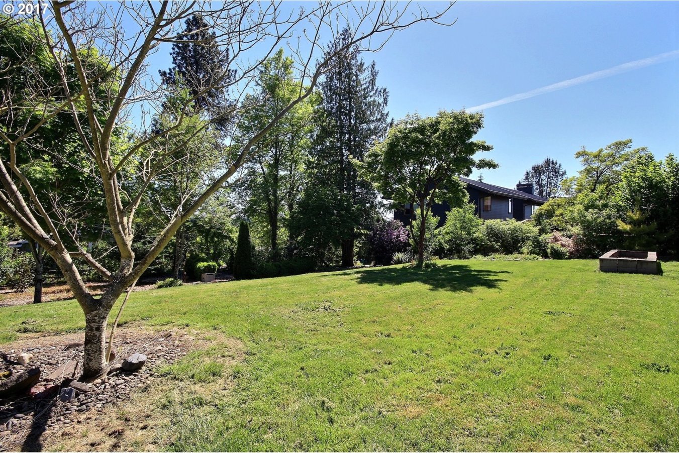 3150 Southwest Hamilton Street Portland, OR 97239 - Photo 22 of 27 Gallery Image 22