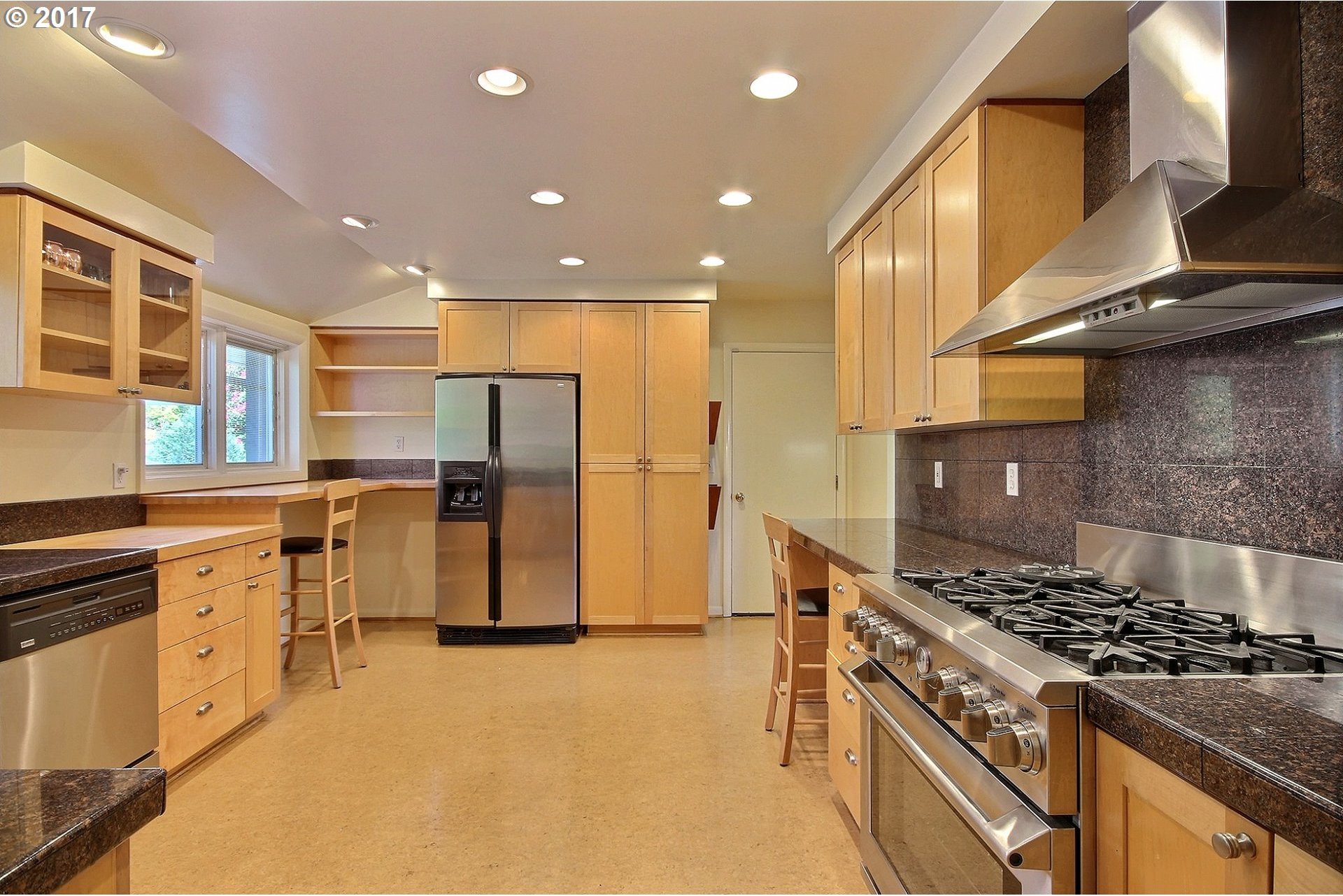3150 Southwest Hamilton Street Portland, OR 97239 - Photo 8 of 27 Gallery Image 8