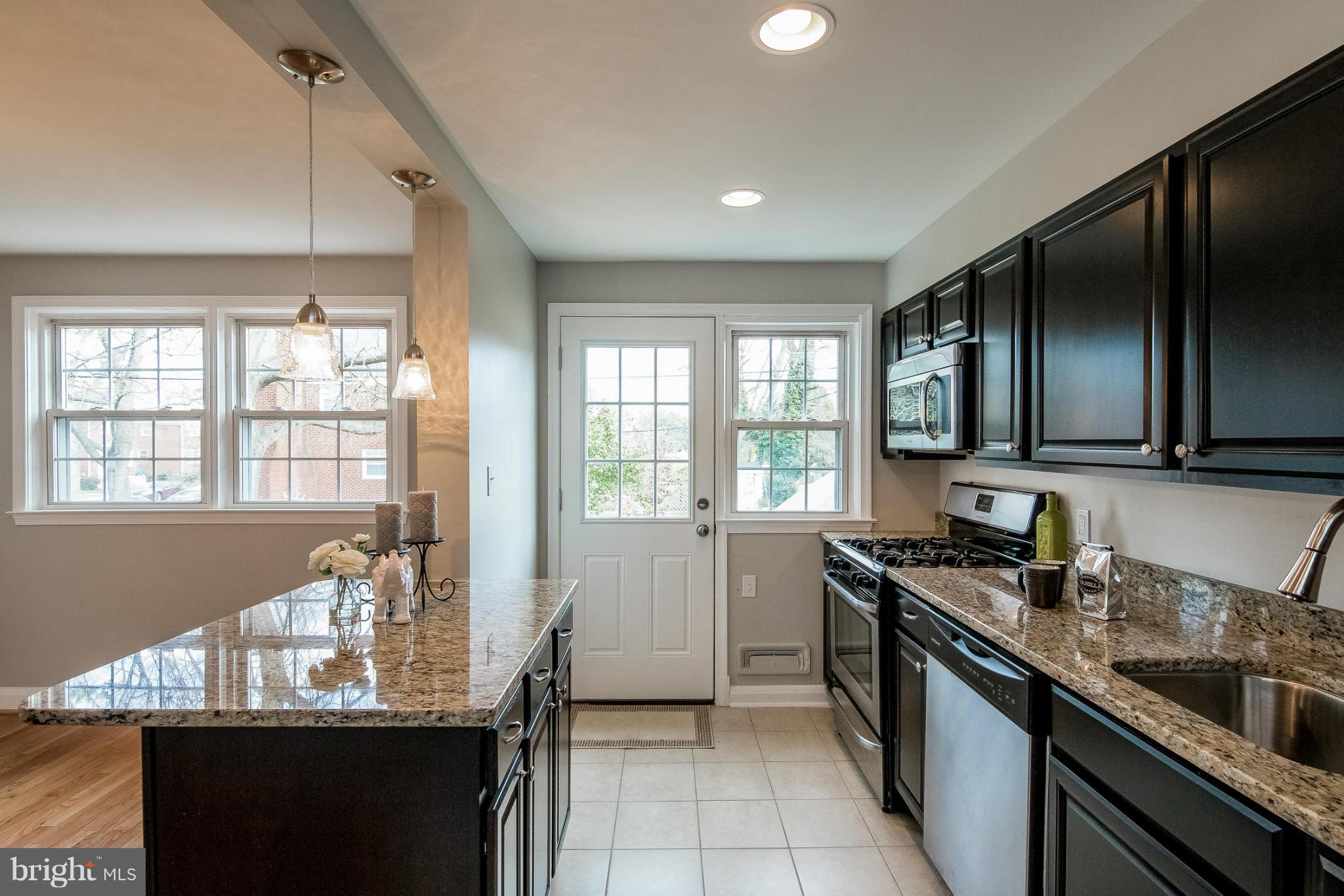 1211 Harwall Road Baltimore, MD 21207 - Photo 8 of 25 Kitchen