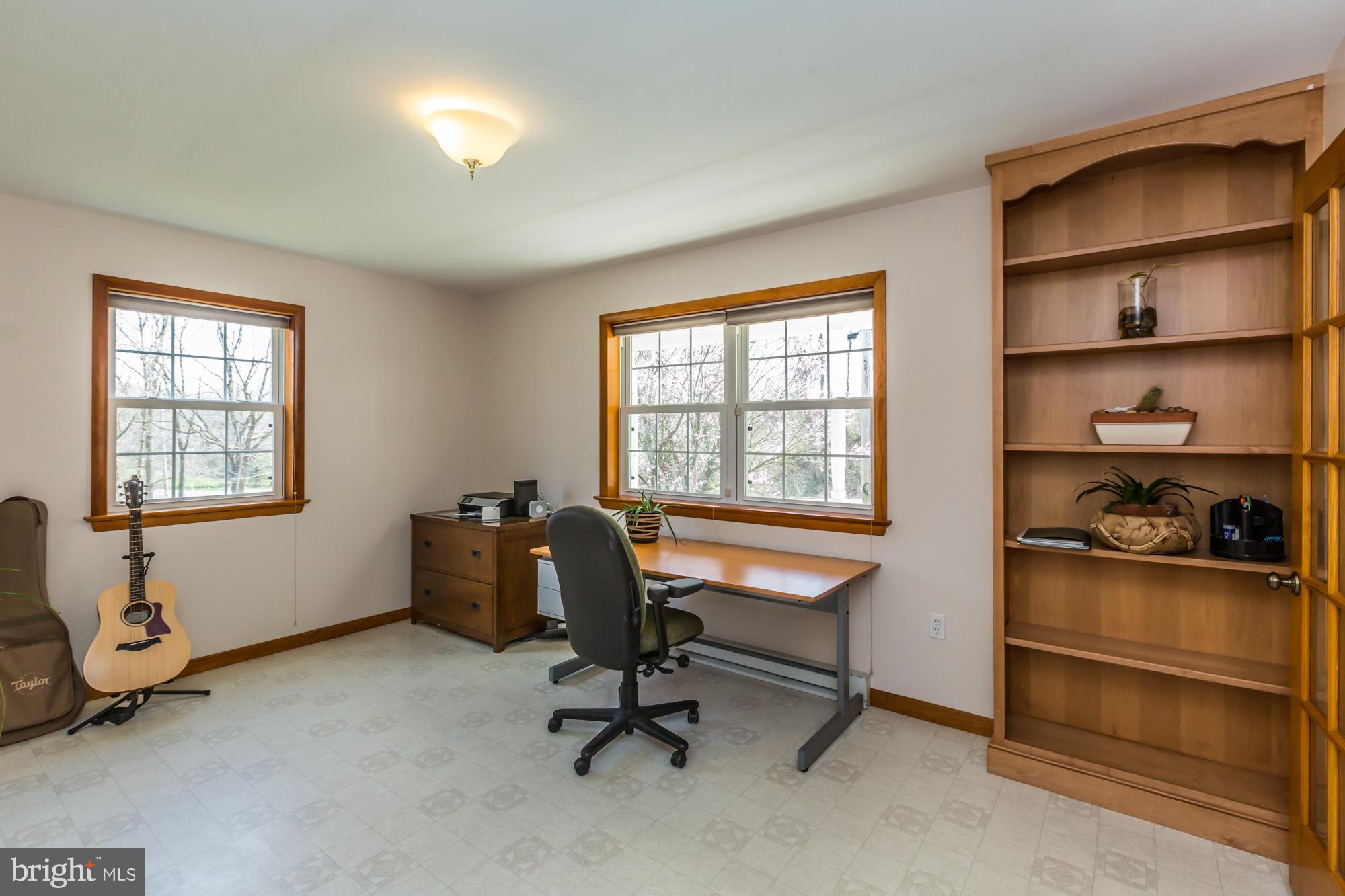 985 Elverson Road Morgantown, PA 19543 - Photo 4 of 35 Gallery Image 4