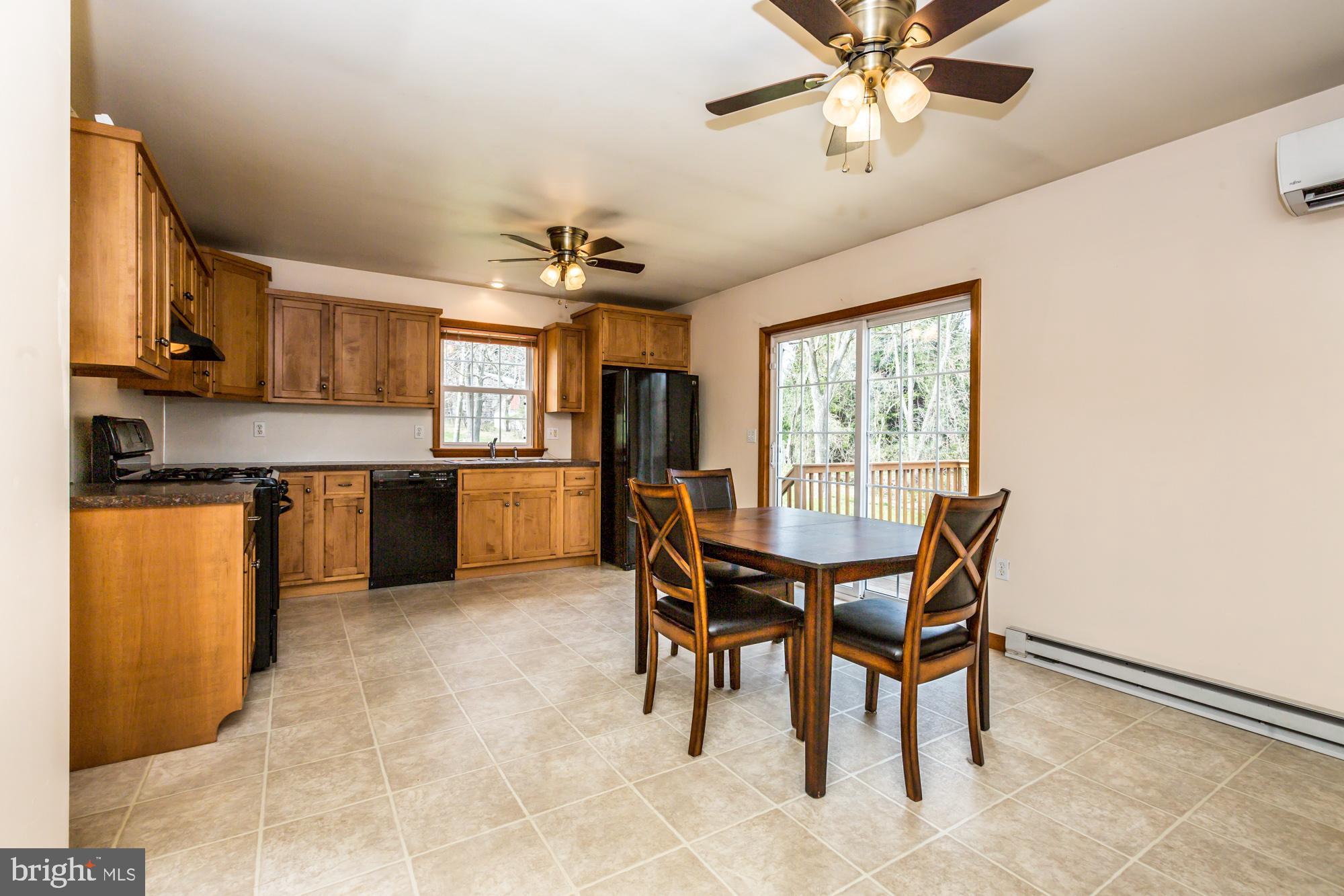 985 Elverson Road Morgantown, PA 19543 - Photo 10 of 35 Gallery Image 10