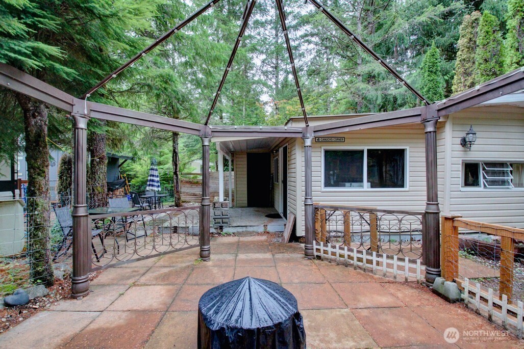 32 4 Branch Circle Maple Falls, WA 98266 - Photo 3 of 31