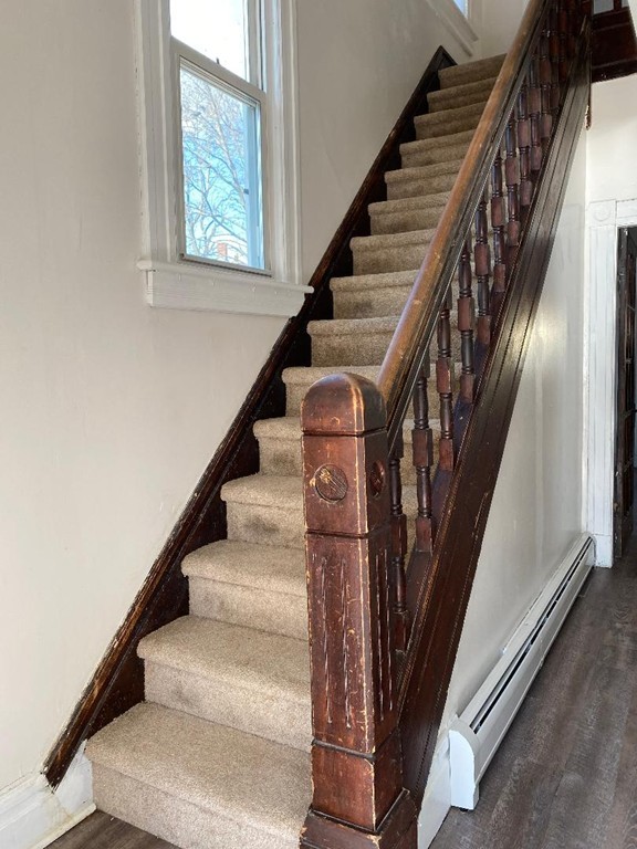 25 Brown Street Springfield, MA 01109 - Photo 5 of 28 Gallery Image 5