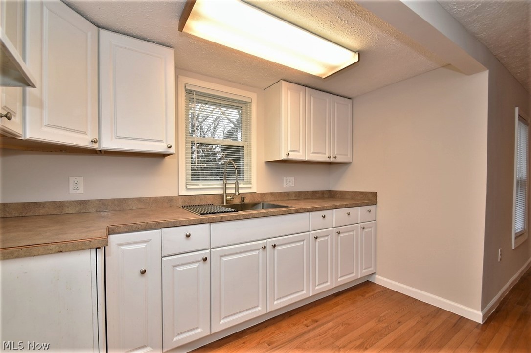 1108 South Green Road Cleveland, OH 44121 - Photo 12 of 30 Gallery Image 12