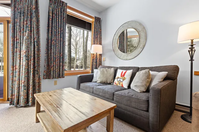 $339,500 | 112 High Ridge Road, Unit D05, Killington, VT 05751