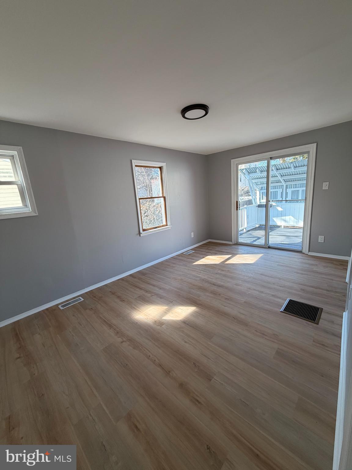 46 Penn Street Penns Grove, NJ 08069 - Photo 4 of 14