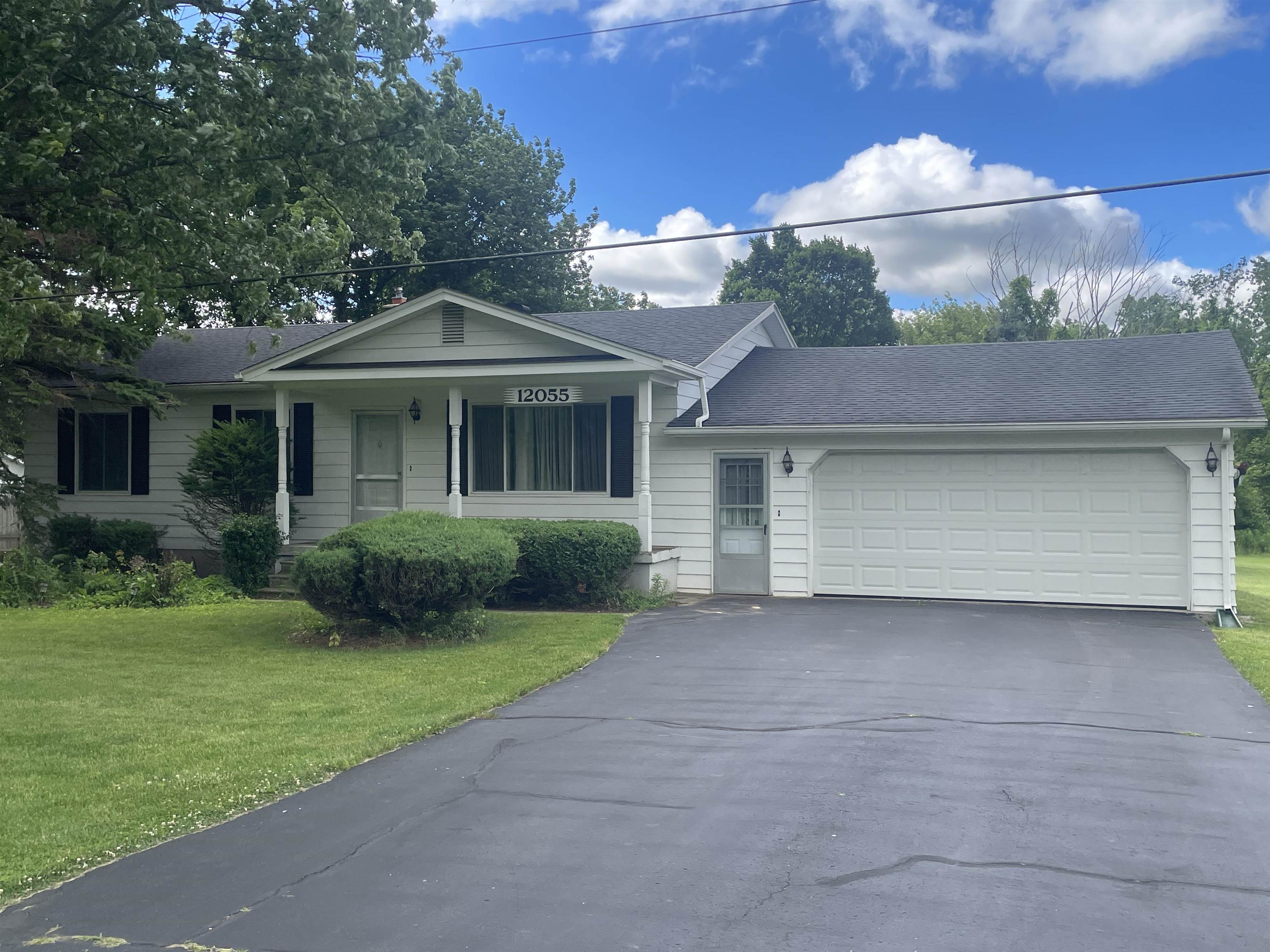 12055 Lennon Road Lennon, MI 48449 - Photo 2 of 23