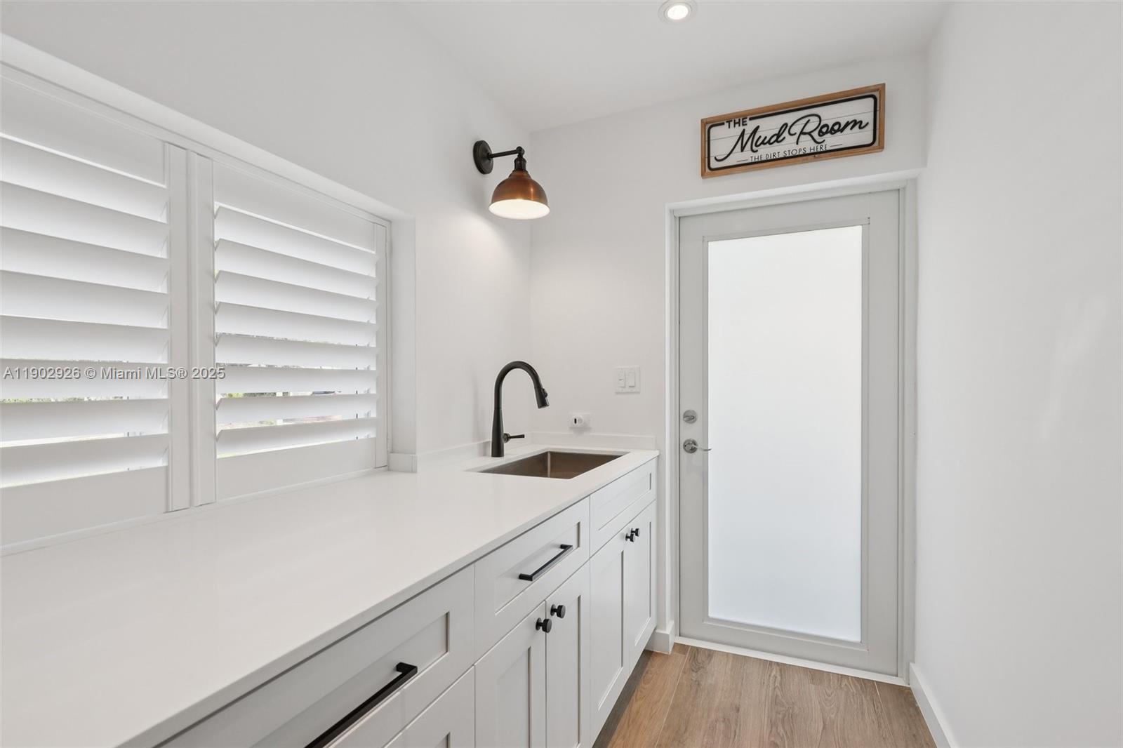 2105 Southwest 98th Avenue Miami, FL 33165 - Photo 21 of 88