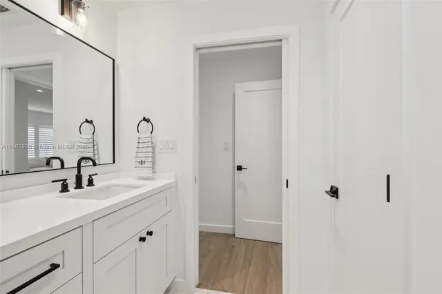 a view of a workspace with furniture