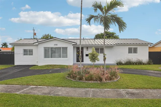 $1,100,000 | 2105 Southwest 98th Avenue, Miami, FL 33165